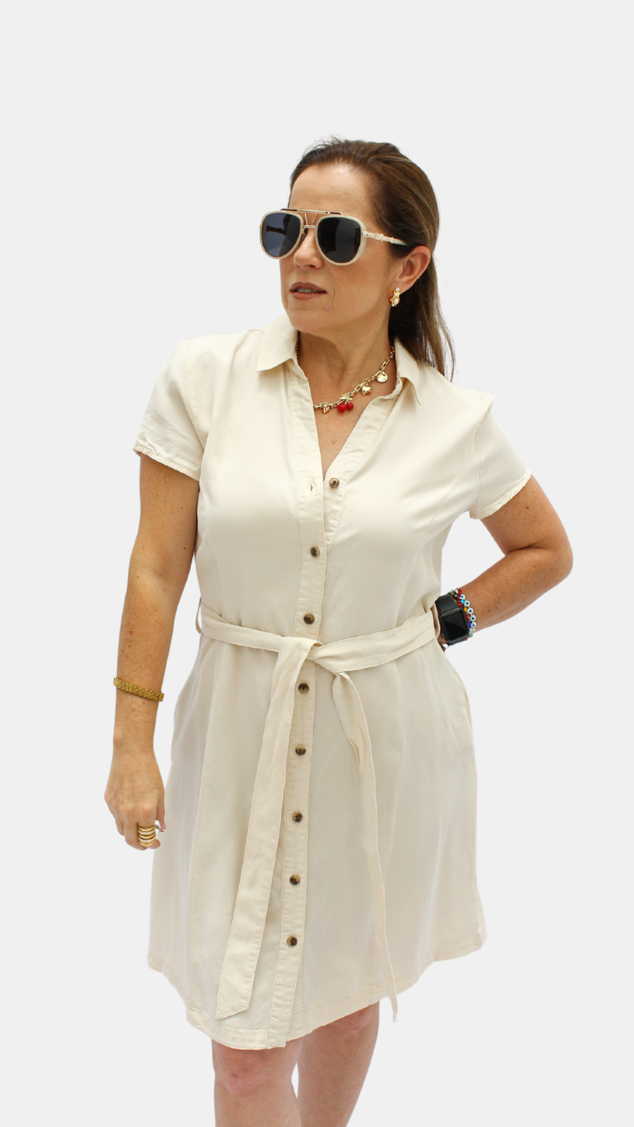 Vestido beige liso con cinturón
